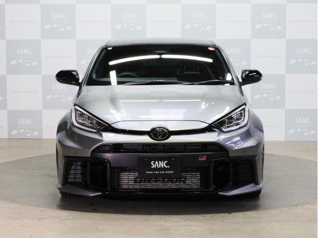 GRヤリス RZ ハイパフォーマンス 禁煙1オーナー 6速MT カーボンルーフ クーリングPKG BLITZ車高調 前後トルセンLSD BBS製18インチ鍛造AW コンフォートPKG 純正ナビ JBLサウンド トヨタセーフティセンス(35枚目)