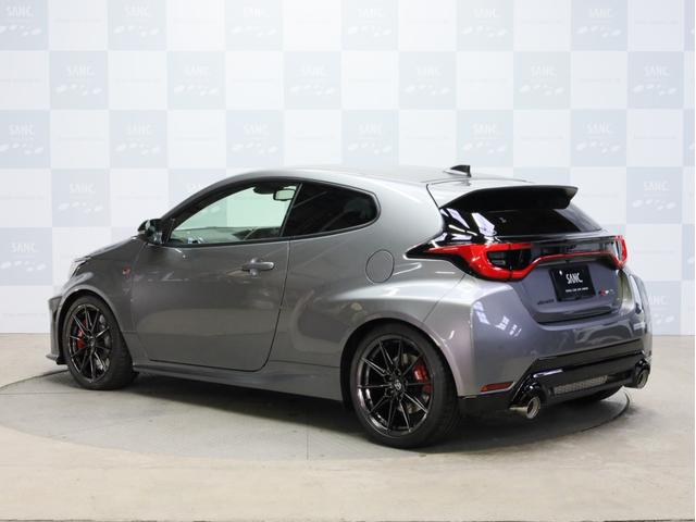 GRヤリス RZ ハイパフォーマンス 禁煙1オーナー 6速MT カーボンルーフ クーリングPKG BLITZ車高調 前後トルセンLSD BBS製18インチ鍛造AW コンフォートPKG 純正ナビ JBLサウンド トヨタセーフティセンス(39枚目)