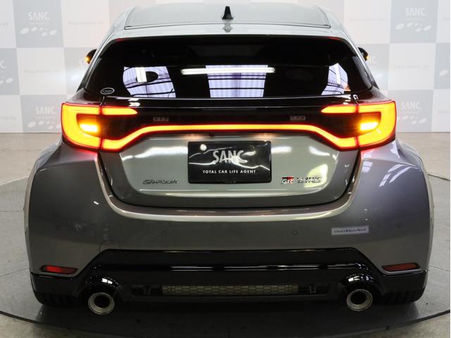 GRヤリス RZ ハイパフォーマンス 禁煙1オーナー 6速MT カーボンルーフ クーリングPKG BLITZ車高調 前後トルセンLSD BBS製18インチ鍛造AW コンフォートPKG 純正ナビ JBLサウンド トヨタセーフティセンス(69枚目)
