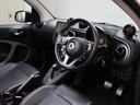 ・BRABUSコックピットクロック&レブカウンター ・BRABUSエクスクルーシブダッシュボード ・BRABUSメーターパネル(3.5インチTFTディスプレイ付き) ■アルミペダル ■キーレスエントリ
