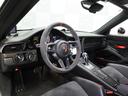 ■GT3 RSスポーツステアリングホイール ■カーボン製トリム ■GT3 RSカーボン製スカッフプレート ■アルカンターラ内装 ■各部レッドステッチ ■キーレスエントリー