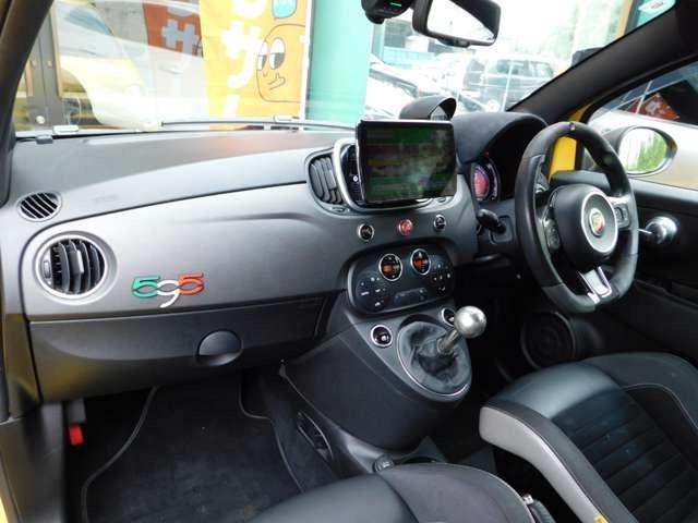 アバルト595 コンペティツィオーネ(24枚目)