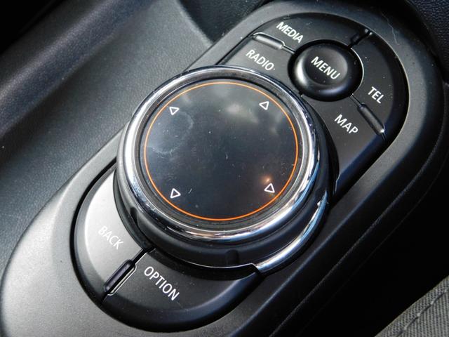 MINI クーパーS 3ドア アクティブサス・HUD保証付 (ミッドナイトブラック)(10枚目)