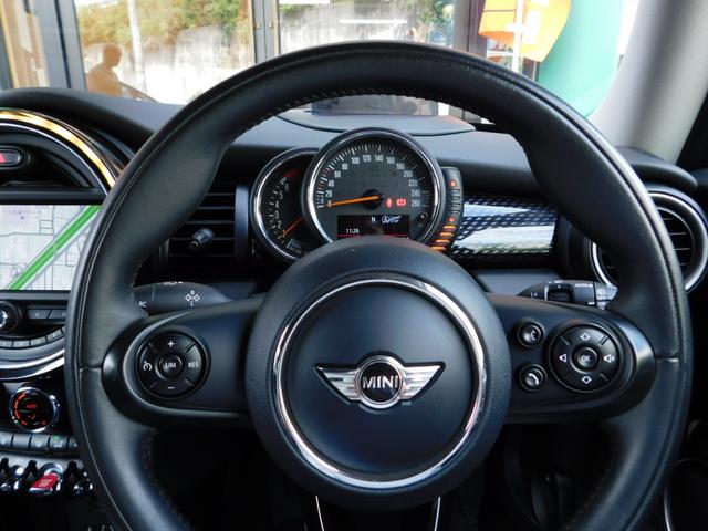 MINI クーパーS 3ドア アクティブサス・HUD保証付 (ミッドナイトブラック)(14枚目)