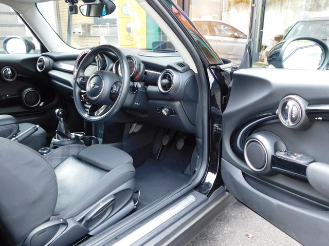 MINI クーパーS 3ドア アクティブサス・HUD保証付 (ミッドナイトブラック)(22枚目)