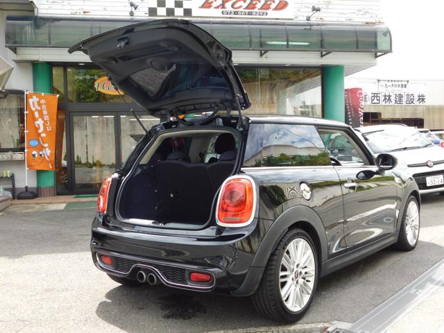 MINI クーパーS 3ドア アクティブサス・HUD保証付 (ミッドナイトブラック)(38枚目)