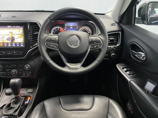 リミテッド 認定中古車12ヶ月保証 アダプティブクルーズコントロール レザーシート 電動シート ナビゲーション 地デジ 電動トランク クリアランスソナー バックカメラ シートヒーター シートクーラー ETC2.0(28枚目)