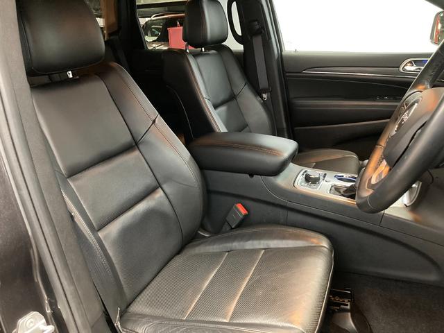 リミテッド 認定中古車12ヶ月保証 アダプティブクルーズコントロール アップルカープレイ接続可能 エアサスペンション レザーシート シートヒーター ステアリングヒーター シートヒーター 電動トランク バックカメラ(25枚目)