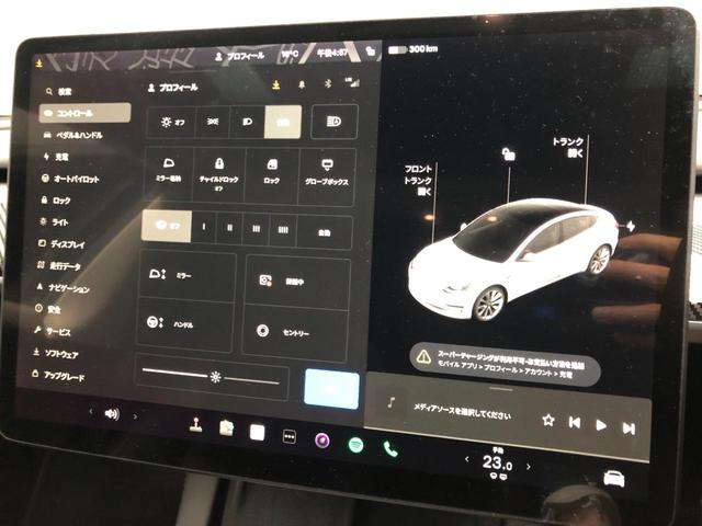 モデル３ ロングレンジ　ワンオーナー　ガラスルーフ　オートパイロット　サイド・リアカメラ　ＬＥＤヘッドライト純正アルミホイール　ブラックレザーシート　ナビゲーション　オートパイロット　ガラスルーフ　ＥＴＣ２．０（60枚目）