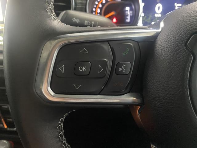 ジープ・ラングラーアンリミテッド サハラ　認定中古車保証付　レザーシート　ＡｐｐｌｅＣａｒＰｌａｙ　Ｂｌｕｅｔｏｏｔｈ　純正ナビゲーション　フルセグ　ＬＥＤヘッド　前面衝突警報　アダプティクルーズコントロール　バックカメラ（26枚目）