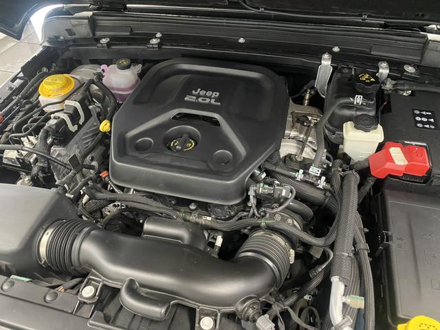 ジープ・ラングラーアンリミテッド サハラ　認定中古車保証付　レザーシート　ＡｐｐｌｅＣａｒＰｌａｙ　Ｂｌｕｅｔｏｏｔｈ　純正ナビゲーション　フルセグ　ＬＥＤヘッド　前面衝突警報　アダプティクルーズコントロール　バックカメラ（37枚目）