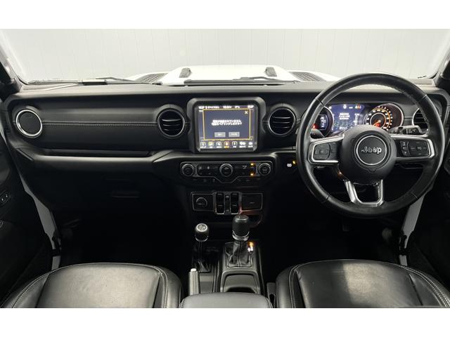 ジープ・ラングラーアンリミテッド サハラ　ワンオーナー　レザーシート　シートヒーター　ＡｐｐｌｅＣａｒＰｌａｙ　Ｂｌｕｅｔｏｏｔｈ　純正ナビゲーション　フルセグ　ＬＥＤヘッドライト　前面衝突警報　アダプティブクルーズコントロール　バックカメラ（53枚目）