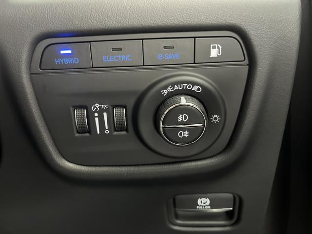ジープ・グランドチェロキー4xe サミットリザーブ 4xe ワンオーナー パレルモレザー McIntoshスピーカー サンルーフ AppleCarplay Bluetooth 純正ナビ フルセグ シートヒーター 前面衝突警報 アダプティブクルーズコントロール(33枚目)