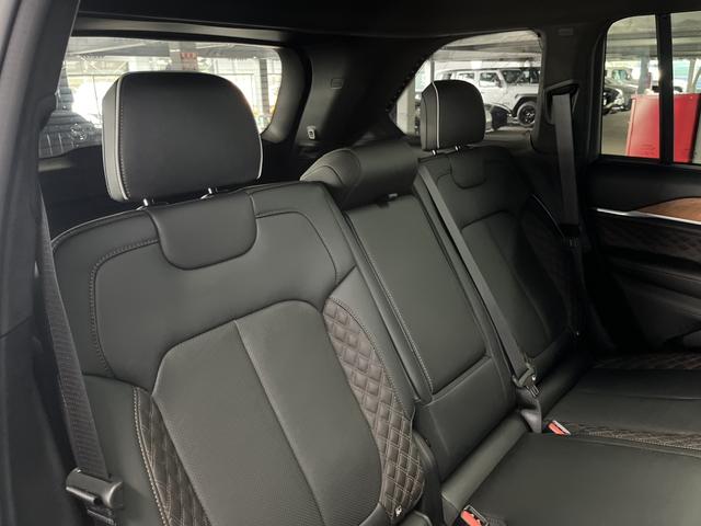 ジープ・グランドチェロキー4xe サミットリザーブ 4xe ワンオーナー パレルモレザー McIntoshスピーカー サンルーフ AppleCarplay Bluetooth 純正ナビ フルセグ シートヒーター 前面衝突警報 アダプティブクルーズコントロール(40枚目)