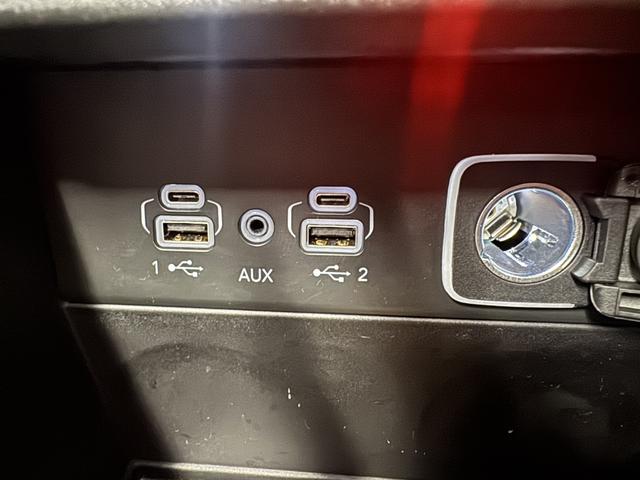 ジープ・グランドチェロキーＬ リミテッド　サンルーフ　ＡｐｐｌｅＣａｒｐｌａｙ　Ｂｌｕｅｔｏｏｔｈ　純正ナビ　３６０°カメラ　レザーシート　シートヒーター＆クーラー　前面衝突警報　アダプティブクルーズコントロール　電動リアゲート（37枚目）