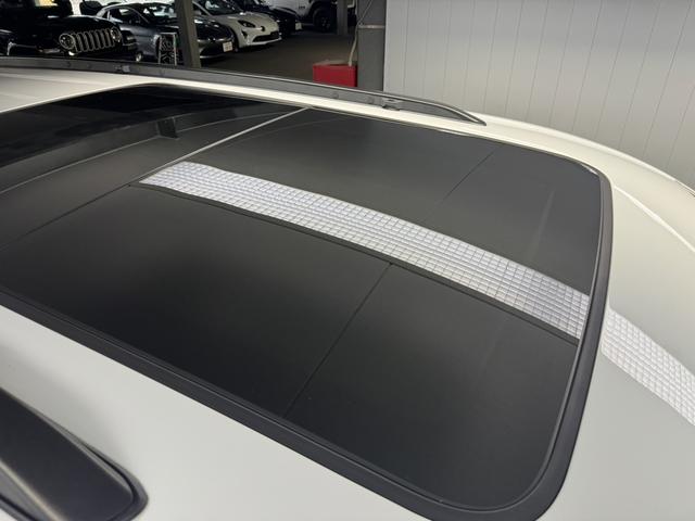 ジープ・グランドチェロキーＬ リミテッド　サンルーフ　ＡｐｐｌｅＣａｒｐｌａｙ　Ｂｌｕｅｔｏｏｔｈ　純正ナビ　３６０°カメラ　レザーシート　シートヒーター＆クーラー　前面衝突警報　アダプティブクルーズコントロール　電動リアゲート（41枚目）