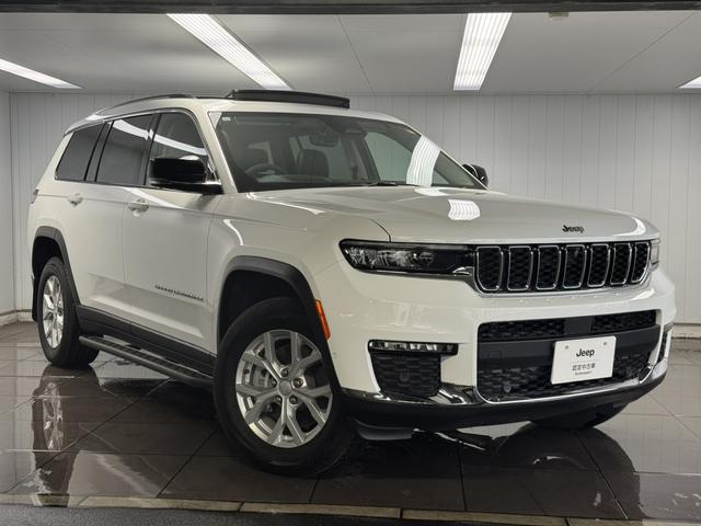 ジープ・グランドチェロキーＬ リミテッド　サンルーフ　ＡｐｐｌｅＣａｒｐｌａｙ　Ｂｌｕｅｔｏｏｔｈ　純正ナビ　３６０°カメラ　レザーシート　シートヒーター＆クーラー　前面衝突警報　アダプティブクルーズコントロール　電動リアゲート（53枚目）