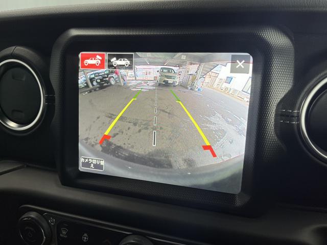 ジープ・ラングラーアンリミテッド サハラ レザーシート シートヒーター AppleCarplay Bluetooth 純正ナビゲーション フルセグ LEDヘッドライト 前面衝突警報 アダプティブクルーズコントロール バックカメ 認定中古車保証(8枚目)