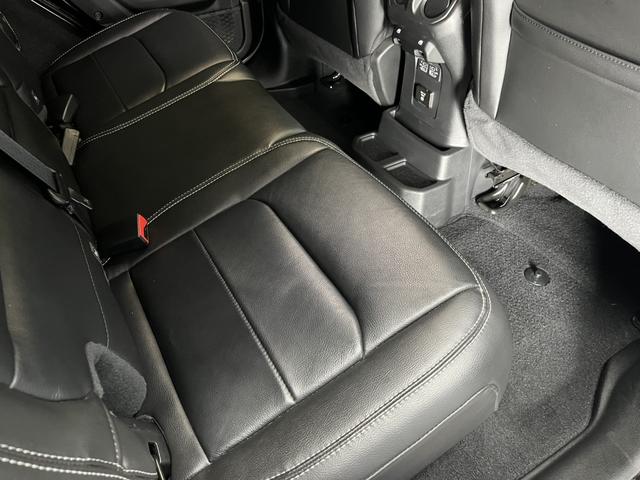 ジープ・ラングラーアンリミテッド サハラ レザーシート シートヒーター AppleCarplay Bluetooth 純正ナビゲーション フルセグ LEDヘッドライト 前面衝突警報 アダプティブクルーズコントロール バックカメ 認定中古車保証(35枚目)