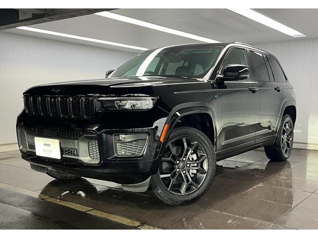 ジープ・グランドチェロキー4xe 30thアニバーサリーエディション 90台限定車 AppleCarPlay Bluetooth 純正ナビゲーション 360カメラ レザーシート シートヒーター&クーラー 前面衝突警報 アダプティブクルーズコントロール 電動リアゲート(12枚目)