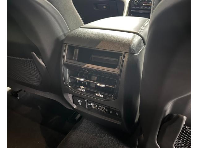 ジープ・グランドチェロキー4xe 30thアニバーサリーエディション 90台限定車 AppleCarPlay Bluetooth 純正ナビゲーション 360カメラ レザーシート シートヒーター&クーラー 前面衝突警報 アダプティブクルーズコントロール 電動リアゲート(40枚目)