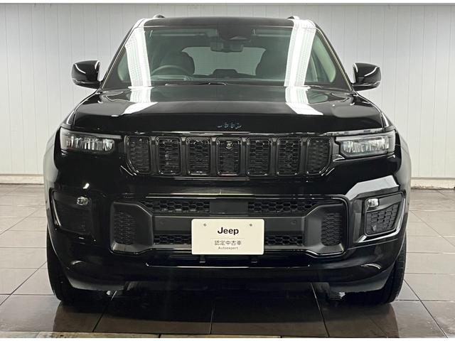 ジープ・グランドチェロキー4xe 30thアニバーサリーエディション 90台限定車 AppleCarPlay Bluetooth 純正ナビゲーション 360カメラ レザーシート シートヒーター&クーラー 前面衝突警報 アダプティブクルーズコントロール 電動リアゲート(45枚目)