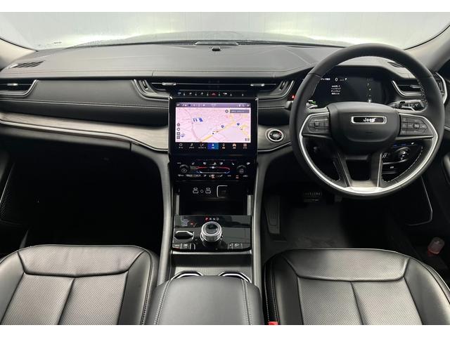 ジープ・グランドチェロキー4xe 30thアニバーサリーエディション 90台限定車 AppleCarPlay Bluetooth 純正ナビゲーション 360カメラ レザーシート シートヒーター&クーラー 前面衝突警報 アダプティブクルーズコントロール 電動リアゲート(56枚目)