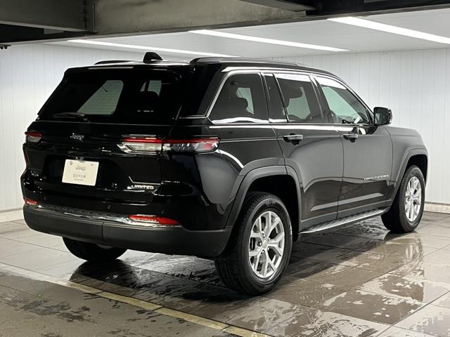 ジープ・グランドチェロキー リミテッド ワンオーナー レザーシート シートヒーター&クーラー 360カメラ AppleCarPlay Bluetooth 純正ナビ アダプティブクルーズコントロール ALPINE製スピーカー 電動リアゲート(15枚目)