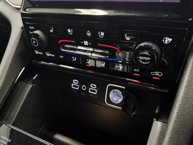 ジープ・グランドチェロキー リミテッド ワンオーナー レザーシート シートヒーター&クーラー 360カメラ AppleCarPlay Bluetooth 純正ナビ アダプティブクルーズコントロール ALPINE製スピーカー 電動リアゲート(35枚目)