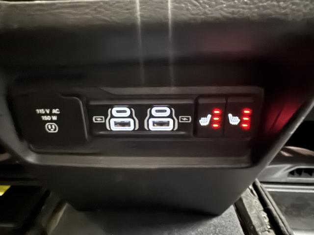 ジープ・グランドチェロキー リミテッド ワンオーナー レザーシート シートヒーター&クーラー 360カメラ AppleCarPlay Bluetooth 純正ナビ アダプティブクルーズコントロール ALPINE製スピーカー 電動リアゲート(42枚目)