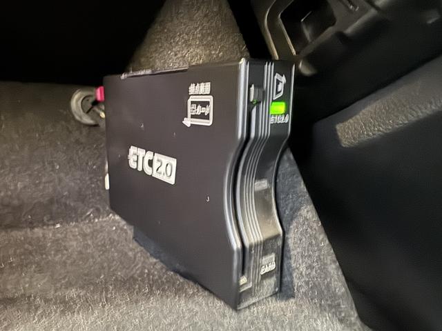 ジープ・グランドチェロキー リミテッド ワンオーナー レザーシート シートヒーター&クーラー 360カメラ AppleCarPlay Bluetooth 純正ナビ アダプティブクルーズコントロール ALPINE製スピーカー 電動リアゲート(44枚目)