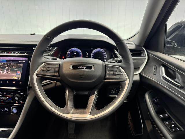 ジープ・グランドチェロキー リミテッド ワンオーナー レザーシート シートヒーター&クーラー 360カメラ AppleCarPlay Bluetooth 純正ナビ アダプティブクルーズコントロール ALPINE製スピーカー 電動リアゲート(60枚目)