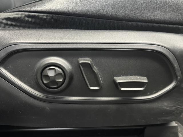 ジープ・グランドチェロキー リミテッド ワンオーナー レザーシート シートヒーター&クーラー 360カメラ AppleCarPlay Bluetooth 純正ナビ アダプティブクルーズコントロール ALPINE製スピーカー 電動リアゲート(75枚目)