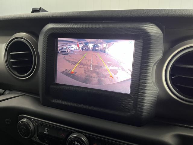 ジープ・ラングラーアンリミテッド スポーツ ワンオーナー AppleCarplay Bluetooth 前面衝突警報 アダプティブクルーズコントロール バックカメラ サイドカメラ 認定中古車保証(8枚目)