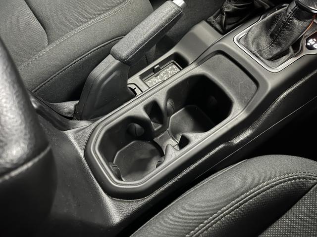 ジープ・ラングラーアンリミテッド スポーツ ワンオーナー AppleCarplay Bluetooth 前面衝突警報 アダプティブクルーズコントロール バックカメラ サイドカメラ 認定中古車保証(33枚目)