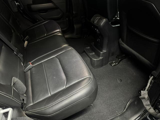 ジープ・ラングラーアンリミテッド サハラ 3.6LV6 エンジン AppleCarplay Bluetooth 純正ナビゲーション フルセグ レザーシート シートヒーター LEDヘッドライト ステアリングヒーター 前面衝突警報 バックカメラ(41枚目)
