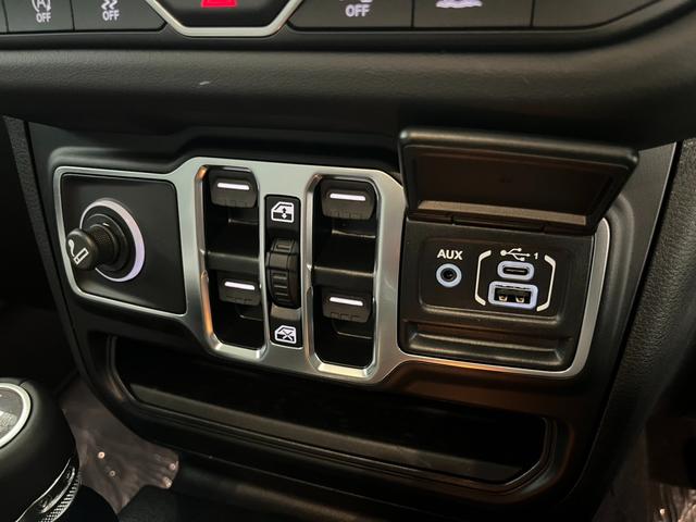 弊社正規輸入車取扱い車種：ジープ・ルノー・アウディ。正規ディーラーだからこそ見つかる良質車。◆ＴＥＬ：００６６−９７０４−２３１０◆　担当：北野・宇田・小林