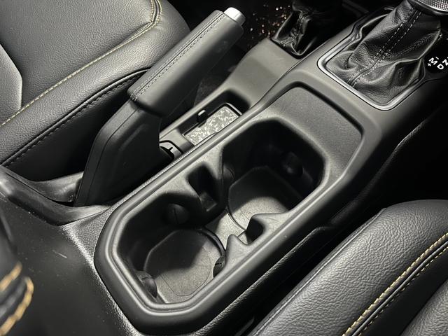 ジープ・ラングラーアンリミテッド サハラ　元デモカー　マイナーチェンジ後期モデル　ＬＥＤヘッドライト　レザーシート　アダプティブクルーズコントロール　前面衝突警報　Ｆカメラ　Ｂカメラ　パワーシート　シートヒーター　ＡｐｐｌｅＣａｒｐｌａｙ（33枚目）