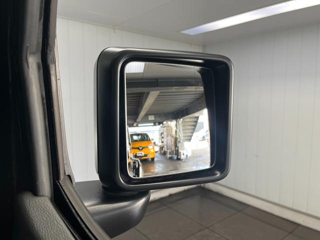 ジープ・ラングラーアンリミテッド サハラ　元デモカー　マイナーチェンジ後期モデル　ＬＥＤヘッドライト　レザーシート　アダプティブクルーズコントロール　前面衝突警報　Ｆカメラ　Ｂカメラ　パワーシート　シートヒーター　ＡｐｐｌｅＣａｒｐｌａｙ（36枚目）