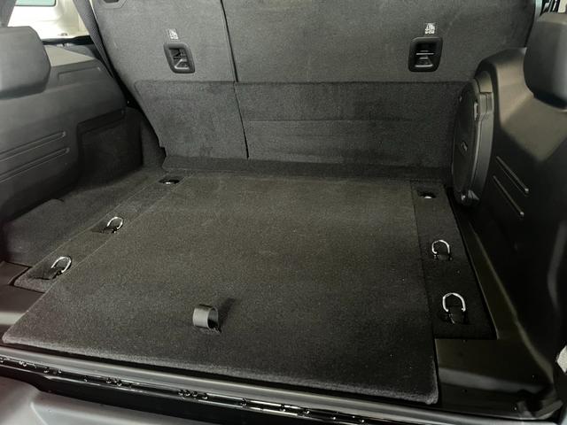 ジープ・ラングラーアンリミテッド サハラ　元デモカー　マイナーチェンジ後期モデル　ＬＥＤヘッドライト　レザーシート　アダプティブクルーズコントロール　前面衝突警報　Ｆカメラ　Ｂカメラ　パワーシート　シートヒーター　ＡｐｐｌｅＣａｒｐｌａｙ（44枚目）