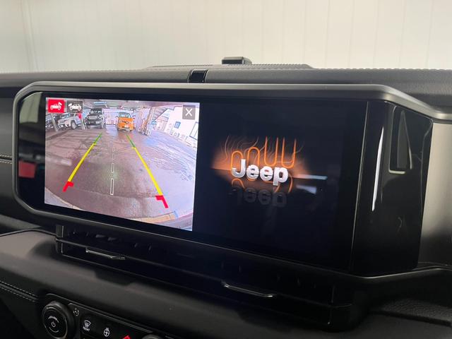 ジープ・ラングラーアンリミテッド サハラ　元デモカー　マイナーチェンジ後期モデル　ＬＥＤヘッドライト　レザーシート　アダプティブクルーズコントロール　前面衝突警報　Ｆカメラ　Ｂカメラ　パワーシート　シートヒーター　ＡｐｐｌｅＣａｒｐｌａｙ（66枚目）