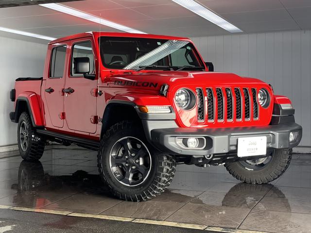 ジープ・グラディエーター ルビコン　ワンオーナー　レザーシート　シートヒーター　ＡｐｐｌｅＣａｒｐｌａｙ　Ｂｌｕｅｔｏｏｔｈ　純正ナビゲーション　フルセグ　ＬＥＤヘッド　前面衝突警報　アダプティブクルーズコントロール　バックカメラ（10枚目）