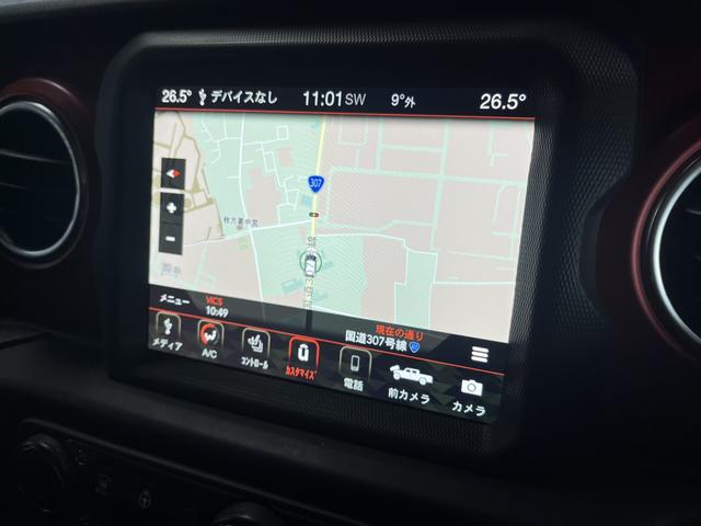 ジープ・グラディエーター ルビコン　ワンオーナー　レザーシート　シートヒーター　ＡｐｐｌｅＣａｒｐｌａｙ　Ｂｌｕｅｔｏｏｔｈ　純正ナビゲーション　フルセグ　ＬＥＤヘッド　前面衝突警報　アダプティブクルーズコントロール　バックカメラ（26枚目）