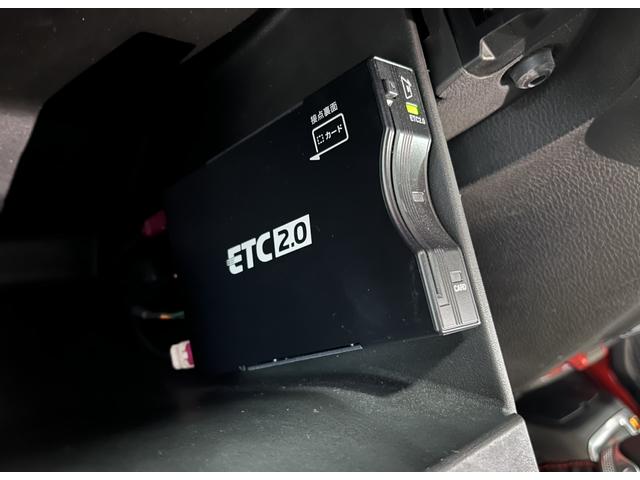 ジープ・グラディエーター ルビコン　ワンオーナー　レザーシート　シートヒーター　ＡｐｐｌｅＣａｒｐｌａｙ　Ｂｌｕｅｔｏｏｔｈ　純正ナビゲーション　フルセグ　ＬＥＤヘッド　前面衝突警報　アダプティブクルーズコントロール　バックカメラ（43枚目）