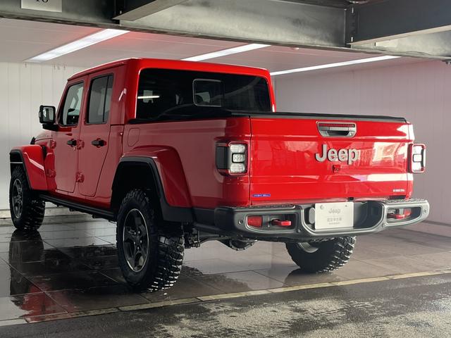 ジープ・グラディエーター ルビコン　ワンオーナー　レザーシート　シートヒーター　ＡｐｐｌｅＣａｒｐｌａｙ　Ｂｌｕｅｔｏｏｔｈ　純正ナビゲーション　フルセグ　ＬＥＤヘッド　前面衝突警報　アダプティブクルーズコントロール　バックカメラ（48枚目）