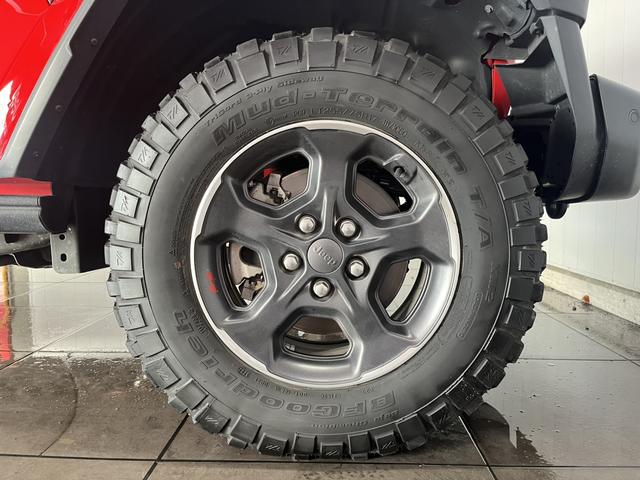 ジープ・グラディエーター ルビコン　ワンオーナー　レザーシート　シートヒーター　ＡｐｐｌｅＣａｒｐｌａｙ　Ｂｌｕｅｔｏｏｔｈ　純正ナビゲーション　フルセグ　ＬＥＤヘッド　前面衝突警報　アダプティブクルーズコントロール　バックカメラ（51枚目）