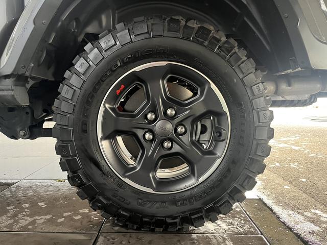 ジープ・グラディエーター ルビコン ワンオーナー レザーシート シートヒーター AppleCarplay Bluetooth 純正ナビ フルセグ LEDヘッド 前面衝突警報 アダプティブクルーズコントロール バックカメラ 認定中古車保証(51枚目)