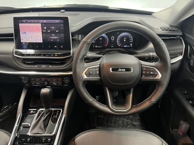 ジープ・コマンダー 　弊社デモカ―　ＡｐｐｌｅＣａｒｐｌａｙ　Ｂｌｕｅｔｏｏｔｈ　純正ナビゲーション　レザーシート　シートヒーター　パワーシート　電動リアゲート　バックカメラ　アダプティブクルーズコントロール（57枚目）