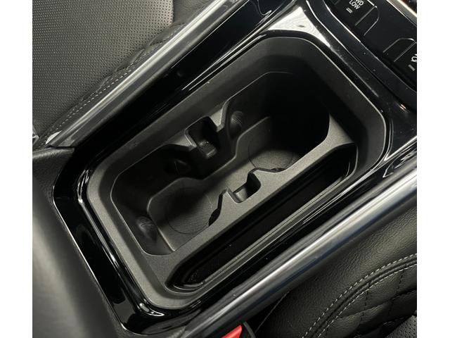 ジープ・コマンダー 　弊社デモカ―　ＡｐｐｌｅＣａｒｐｌａｙ　Ｂｌｕｅｔｏｏｔｈ　純正ナビゲーション　レザーシート　シートヒーター　パワーシート　電動リアゲート　バックカメラ　アダプティブクルーズコントロール（68枚目）