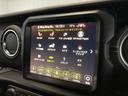 サハラ　認定中古車保証１年付き　レザーシート　シートヒーター　ステアリングヒーター　フロント・サイド・バックカメラ　アダクティブクルーズコントロール　ブラインドスポットモニター　フルセグＴＶ　ＣａｒＰｌａｙ（33枚目）